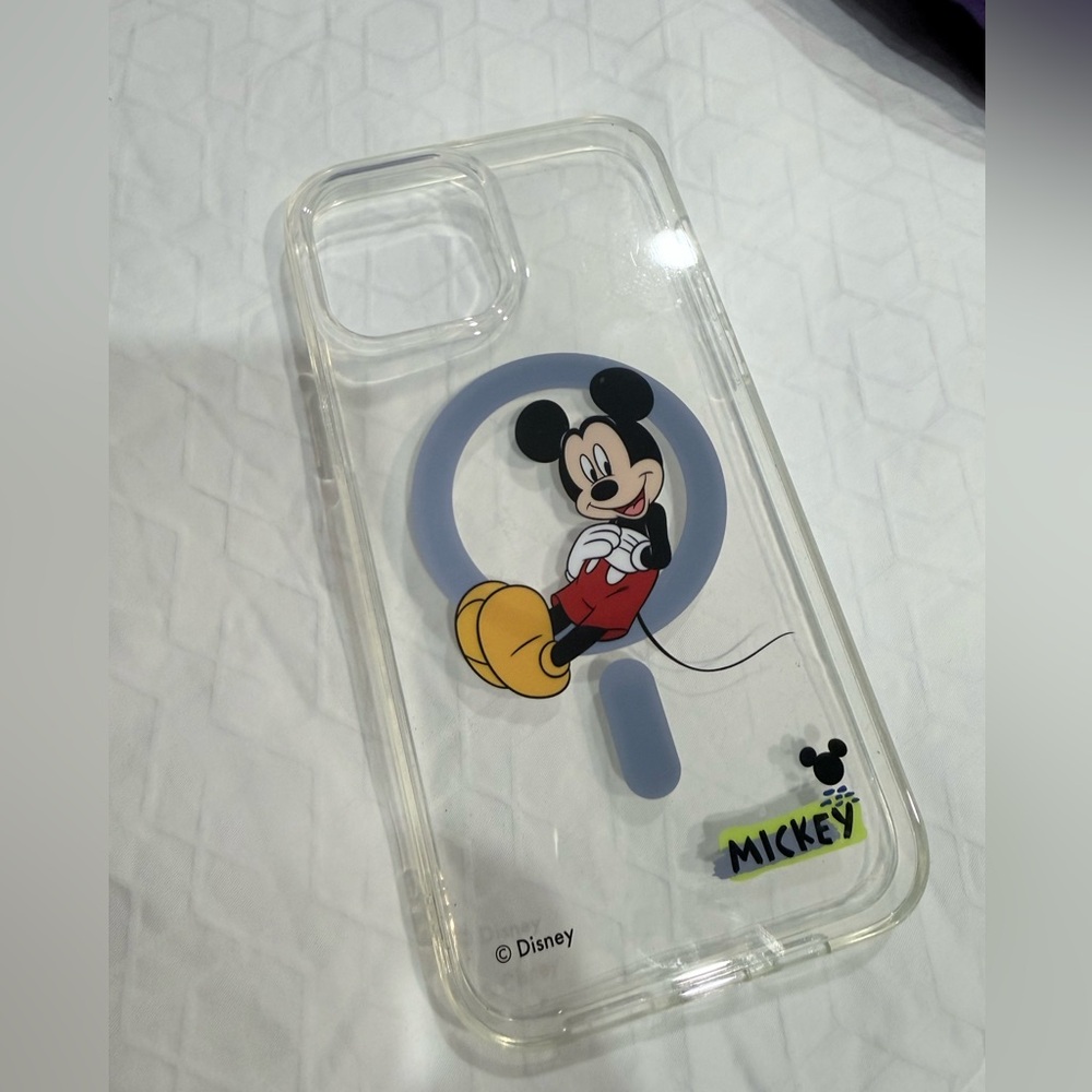 Disney Mickey Mouse Clear Phone Case with MagSafe